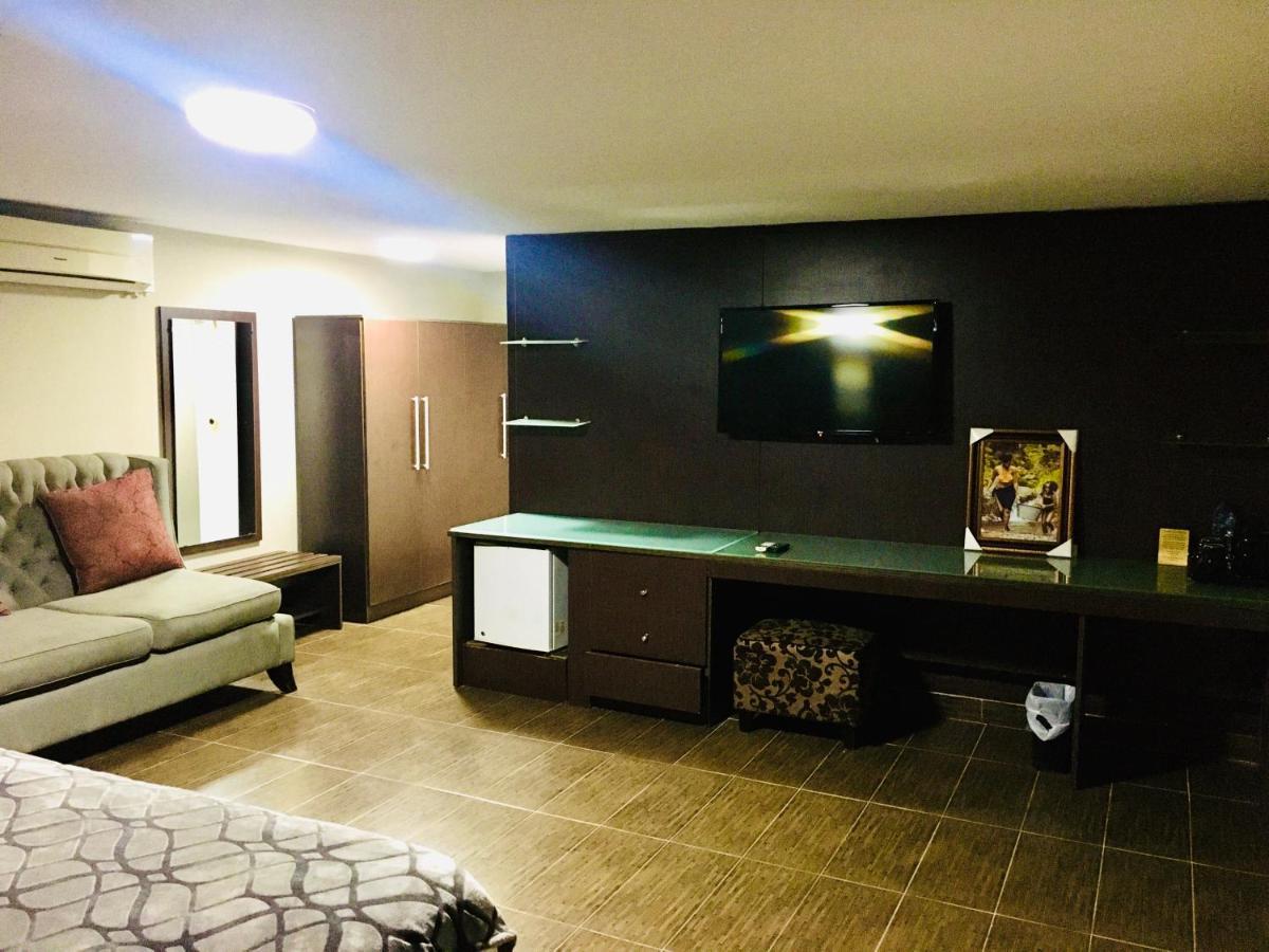 BW Starfire Hotel Ikeja Extérieur photo