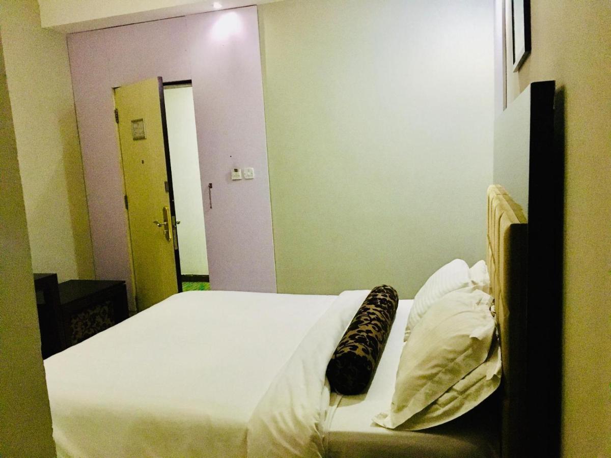 BW Starfire Hotel Ikeja Extérieur photo