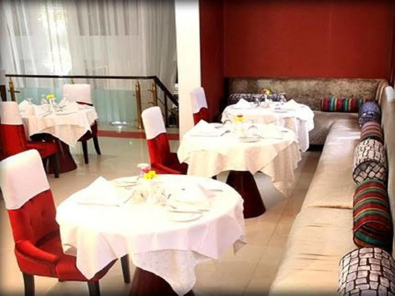 BW Starfire Hotel Ikeja Extérieur photo