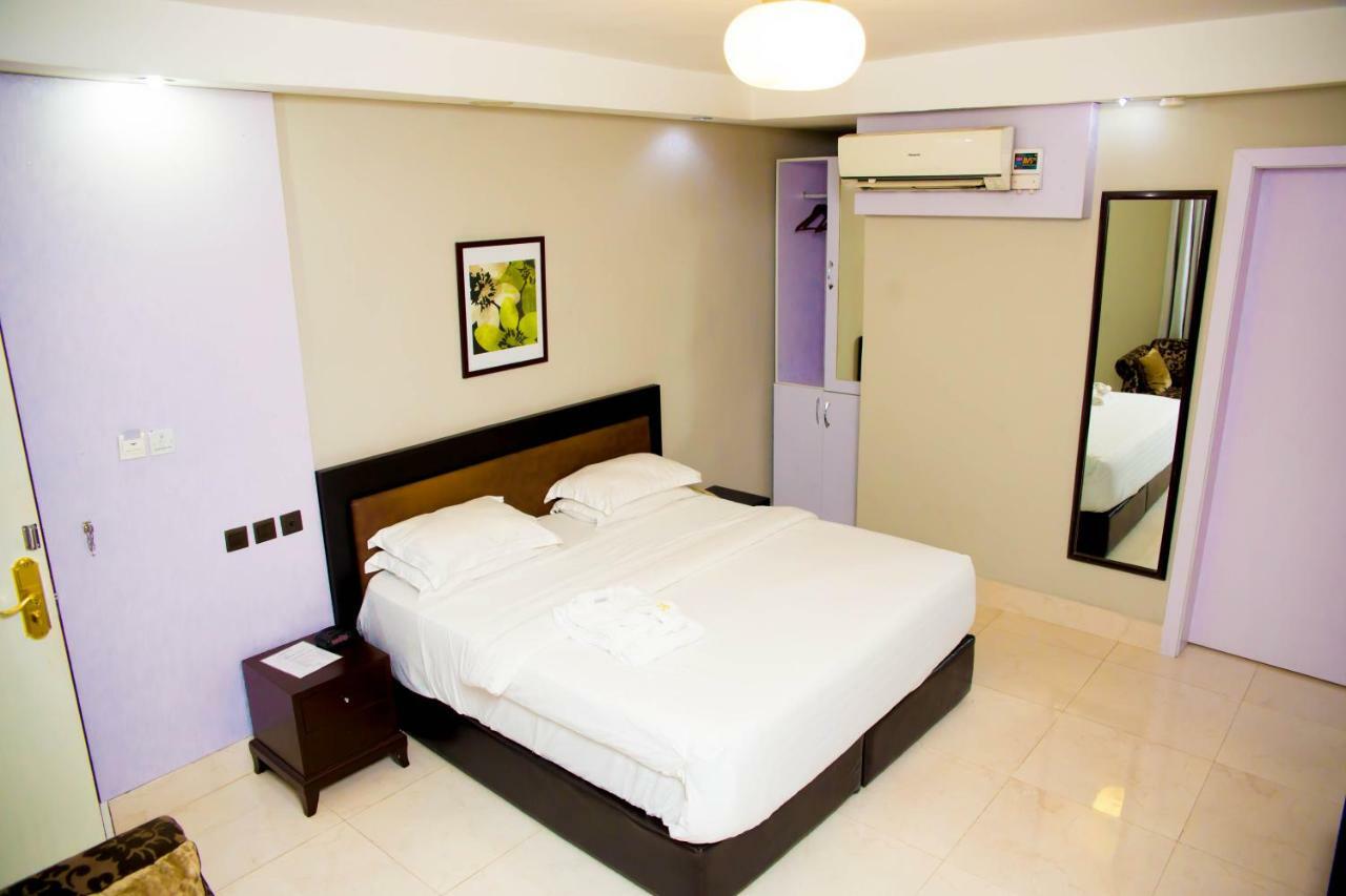 BW Starfire Hotel Ikeja Extérieur photo