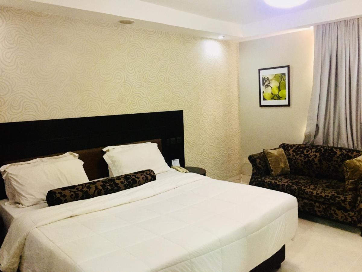 BW Starfire Hotel Ikeja Extérieur photo